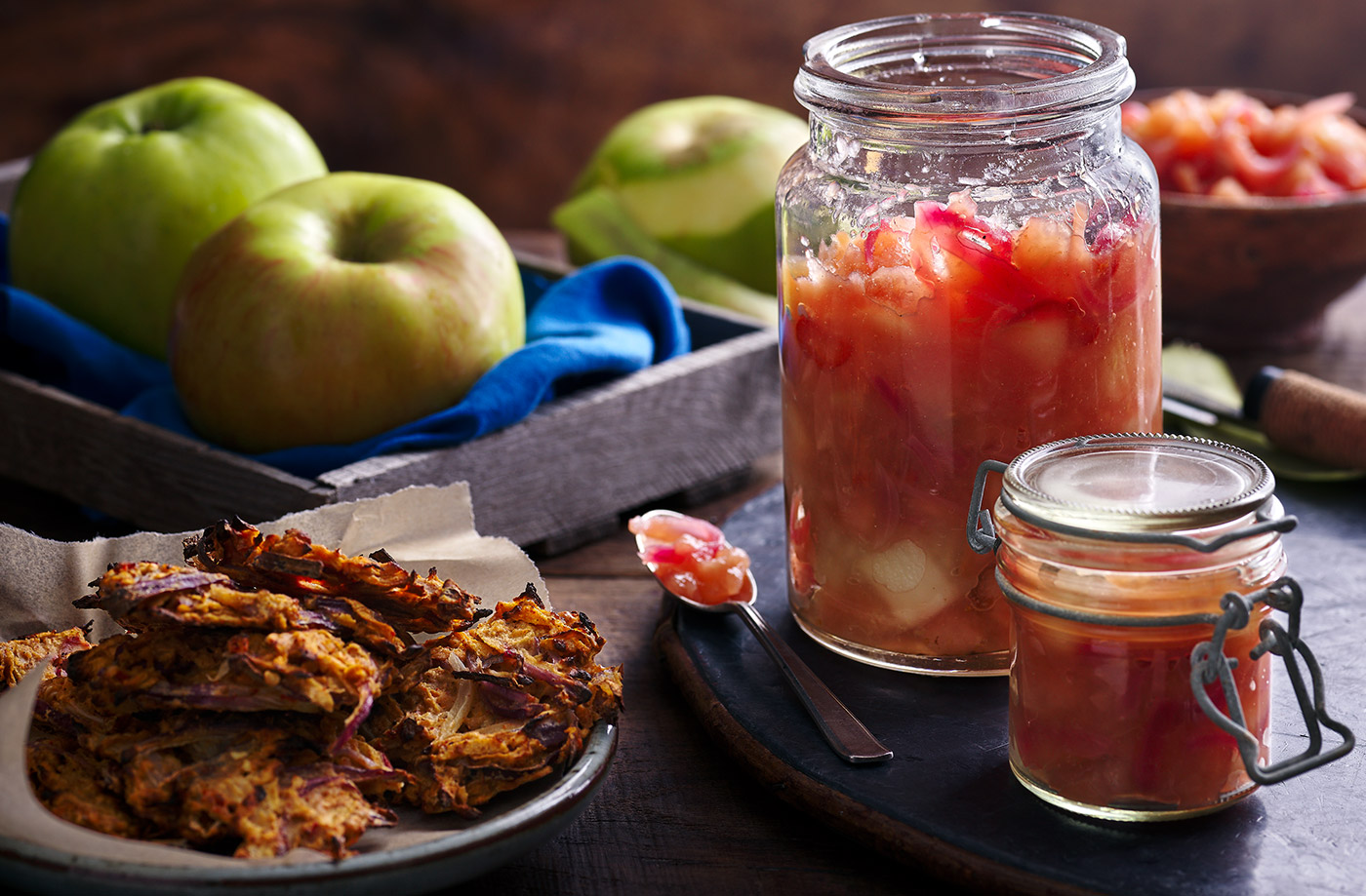 1400x919 Baked apple pakoras