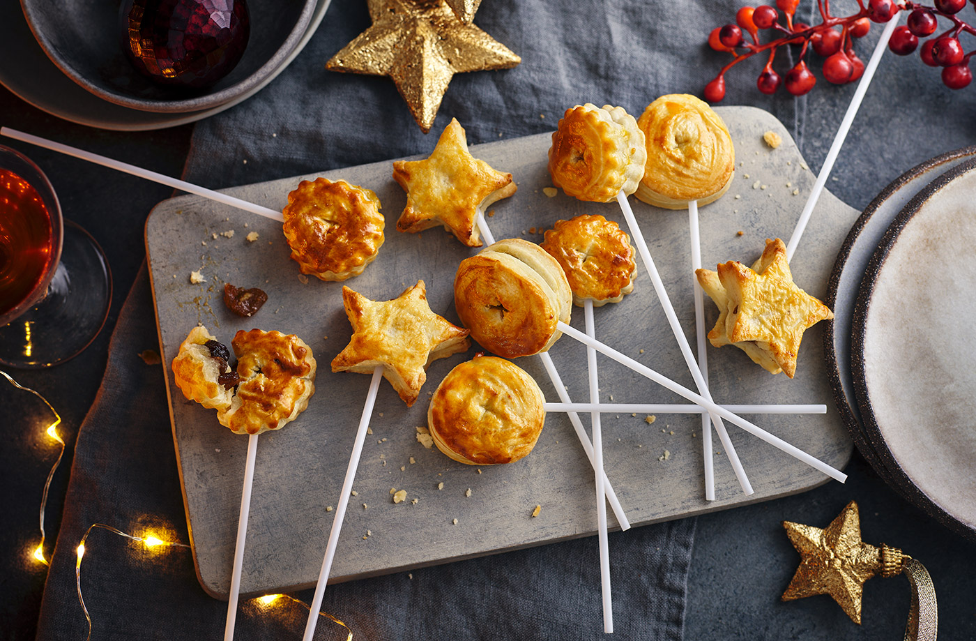 1400x919 Mince pie pops