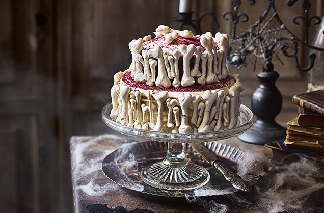 RFO 636x418 Halloween bone cake