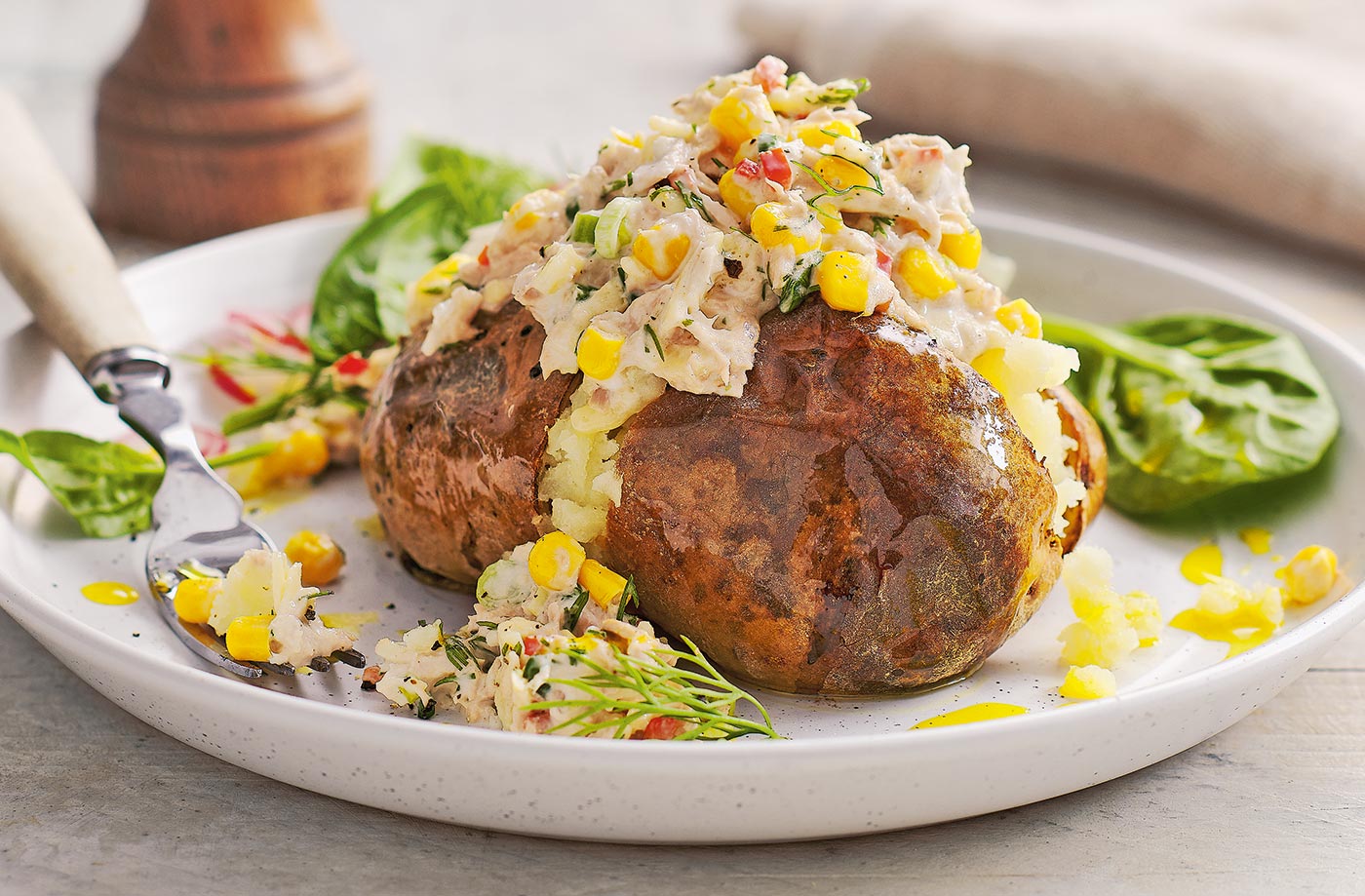 Tuna & sweetcorn jacket potatoes recipe 1400x919