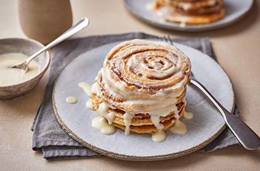 Cinnamon roll pancakes