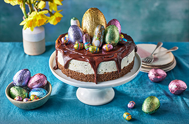 Easter egg cheesecake