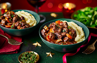 Host a friendsmas feast for under £40