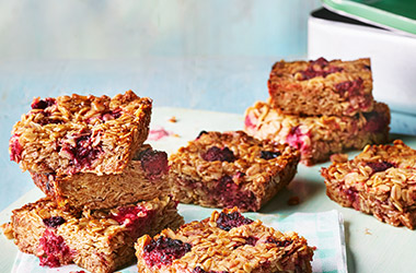 Olive oil caramel and raspberry flapjacks