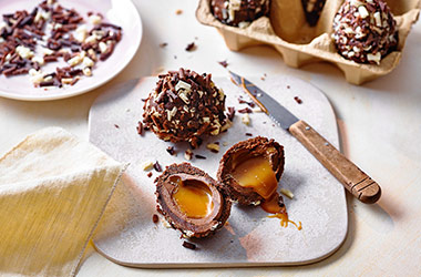 Caramel chocolate 'scotch eggs'