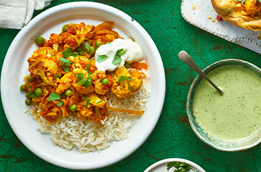 Cauliflower and pea curry