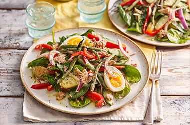 Charred greens and tuna Niçoise