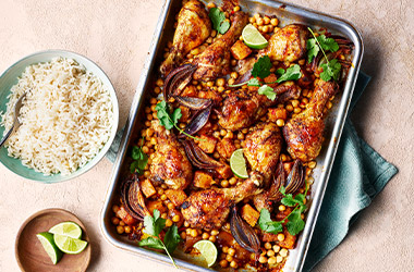 Chicken and mango chutney traybake