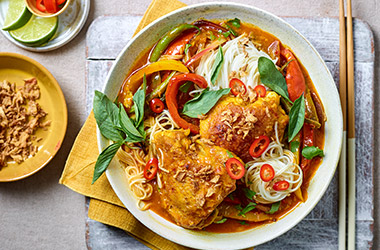 Chicken curry noodle bowls