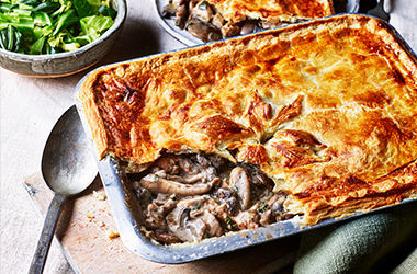 Chicken and mushroom pie