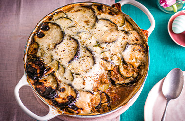 Courgette and aubergine 'no-sakka'