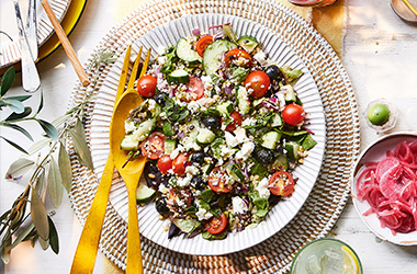 Greek salad with grains