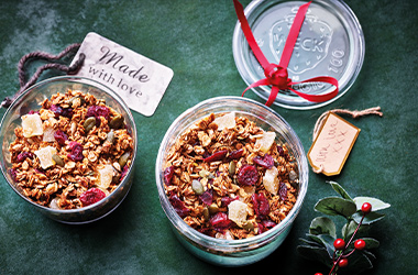 Gingerbread-spiced granola