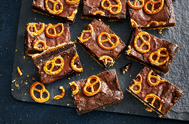 Millionaire pretzel brownies