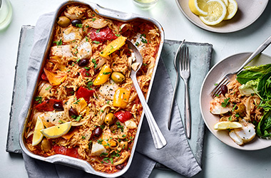 Paella orzo traybake