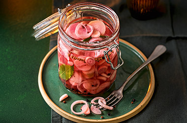 Quick pickled shallots