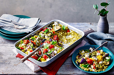 Crispy sausage and tomato pasta, one-tray Thai green fish curry…