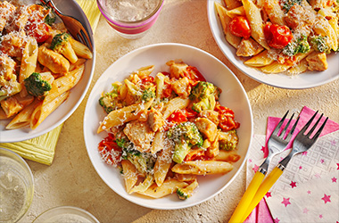 Creamy tomato chicken and broccoli penne