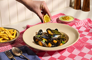 Seema’s malted vinegar coconut mussels