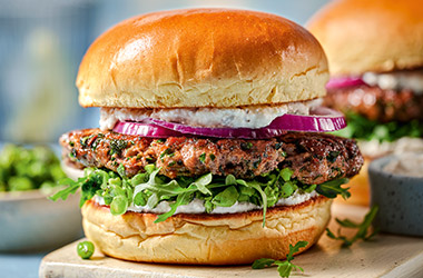 Smashed lamb burgers