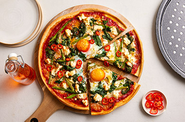 Spring Florentine pizza