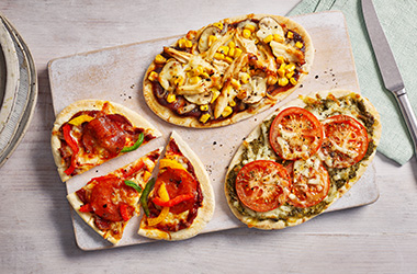 Air-fryer pitta pizzas