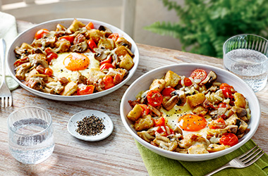 Bacon and mushroom breakfast hash