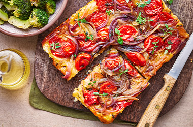 Upside-down tomato tart