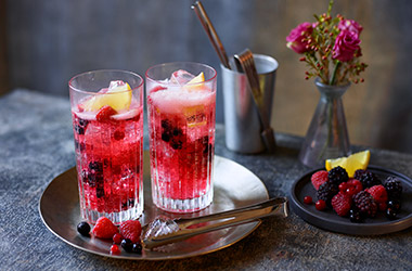 Valentine's gin fizz