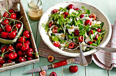 Cherry, goat's cheese and fennel salad