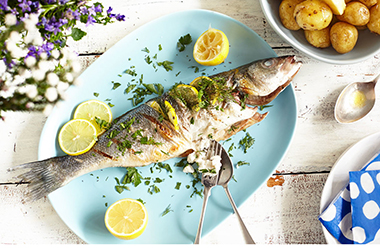 How to barbecue a whole fish