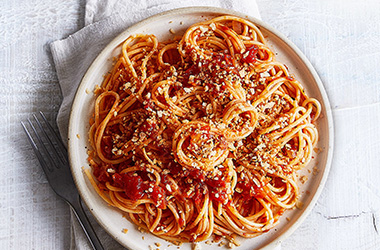 One-pot tomato pasta