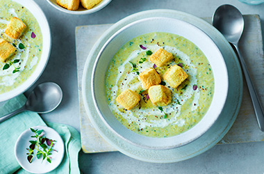 Air-fryer roasted cauliflower soup