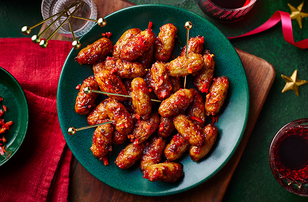 Canapé: Sambal cocktail sausages