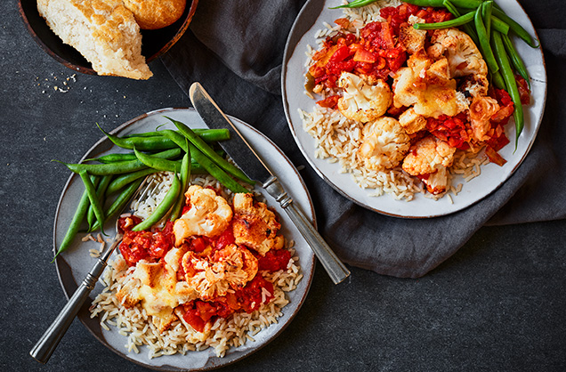 Cheesy tomato baked cauliflower