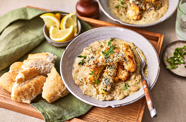 Crispy courgettes with creamy pesto beans