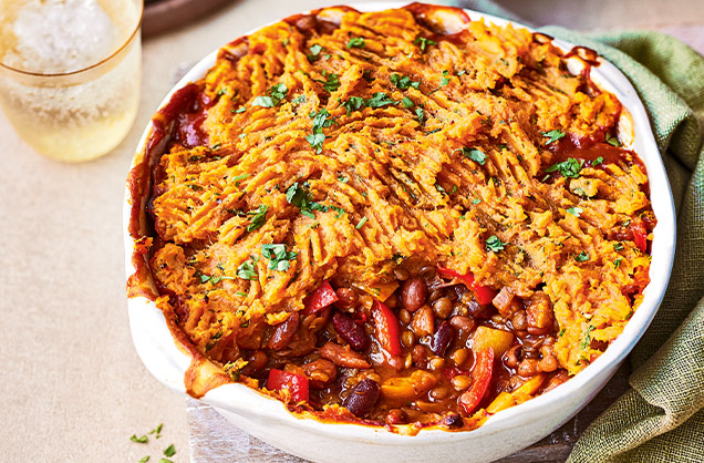 Lentil chilli pie with sweet potato topping