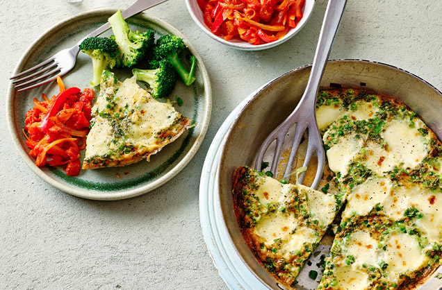 Pea and mozzarella frittata