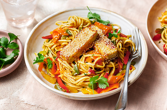 Thursday: Sweet chilli noodles with crispy paneer