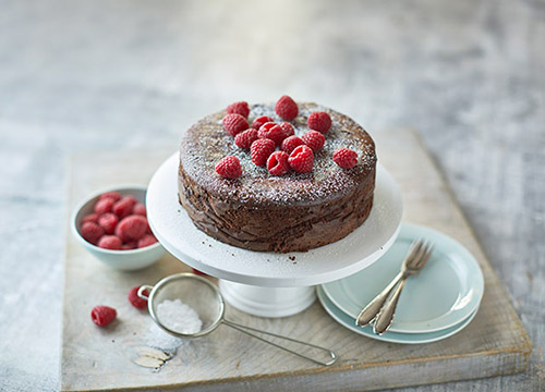 3-ingredient chocolate cake