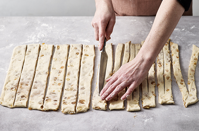 Cutting the dough
