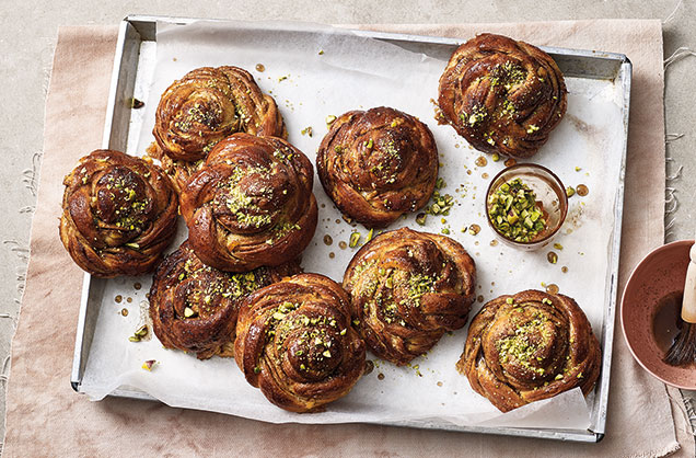 Finish the buns