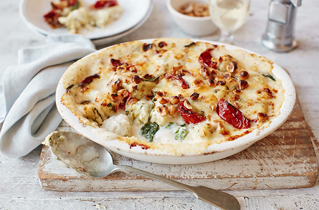 Blue cheese, sundried tomato and gnocchi bake
