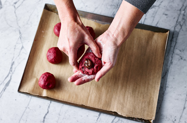 Shape and fill the cookies