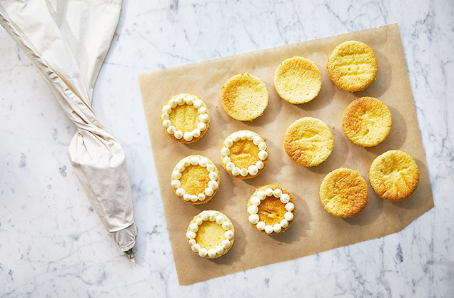 Make the icing