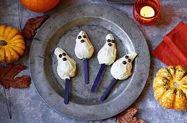 3-ingredient pear ghost lollies