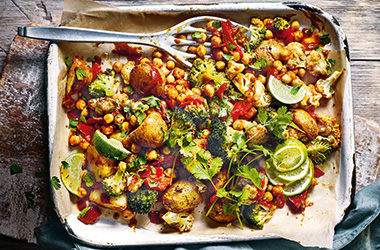 Aloo gobi traybake