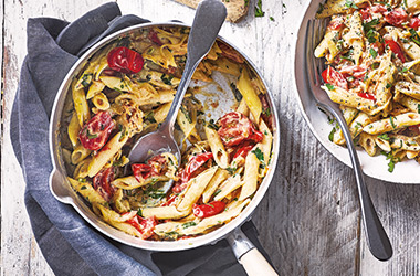 Tomato and sweet onion pasta