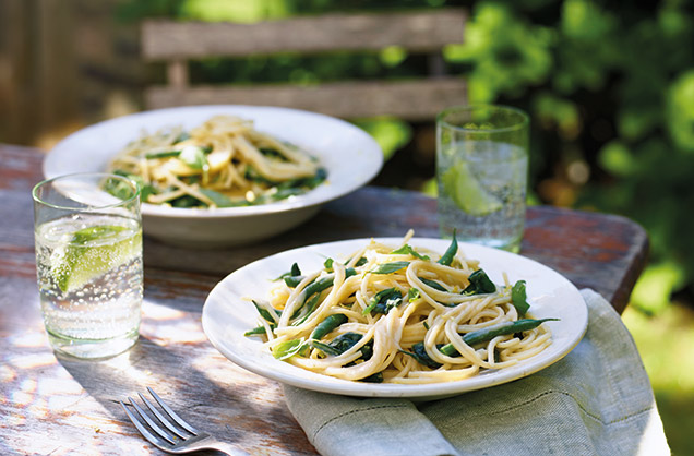 Creamy bean and lemon spaghetti