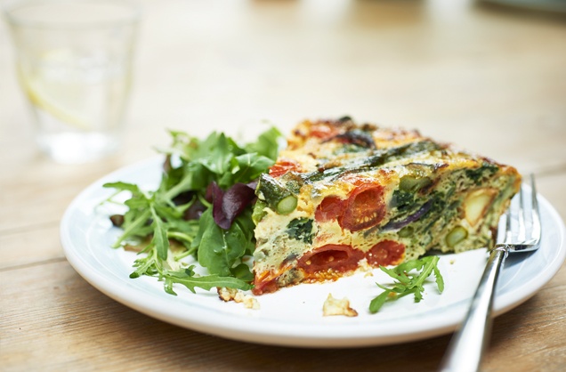 Asparagus, spinach and new potato frittata